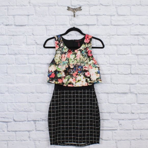 Material Girl Dresses & Skirts - MATERIAL GIRL Sheer Mid Section Short Dress Size S